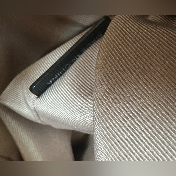 Burberry Tote Bag - Picture 16 of 17